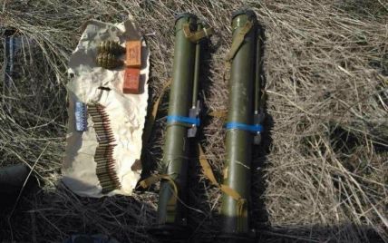 В Запорожье рядом с зоной АТО нашли схрон с гранатометами и взрывчаткой