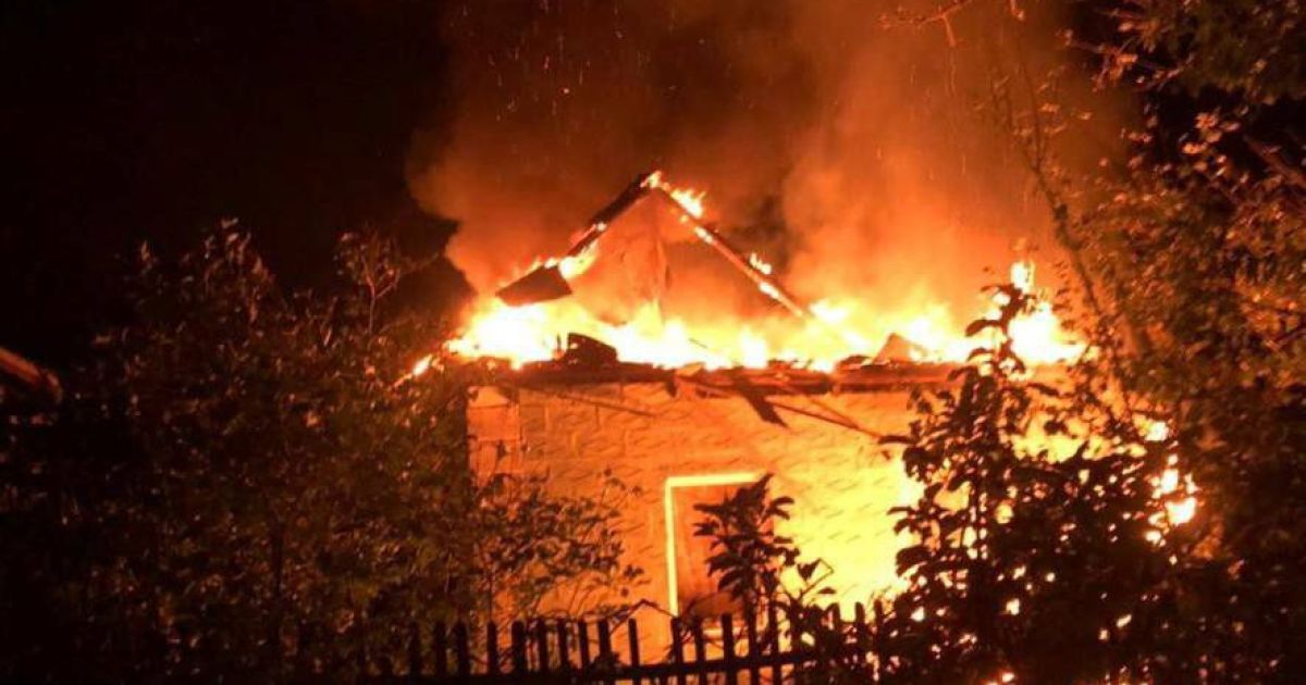 Тривожна ніч на Дніпропетровщині: РФ вдарила з "Градів" та "Ураганів", постраждали майже 50 будинків (фото)
