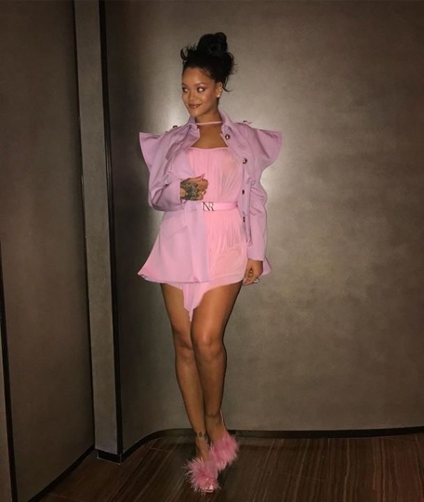 / © instagram.com/badgalriri