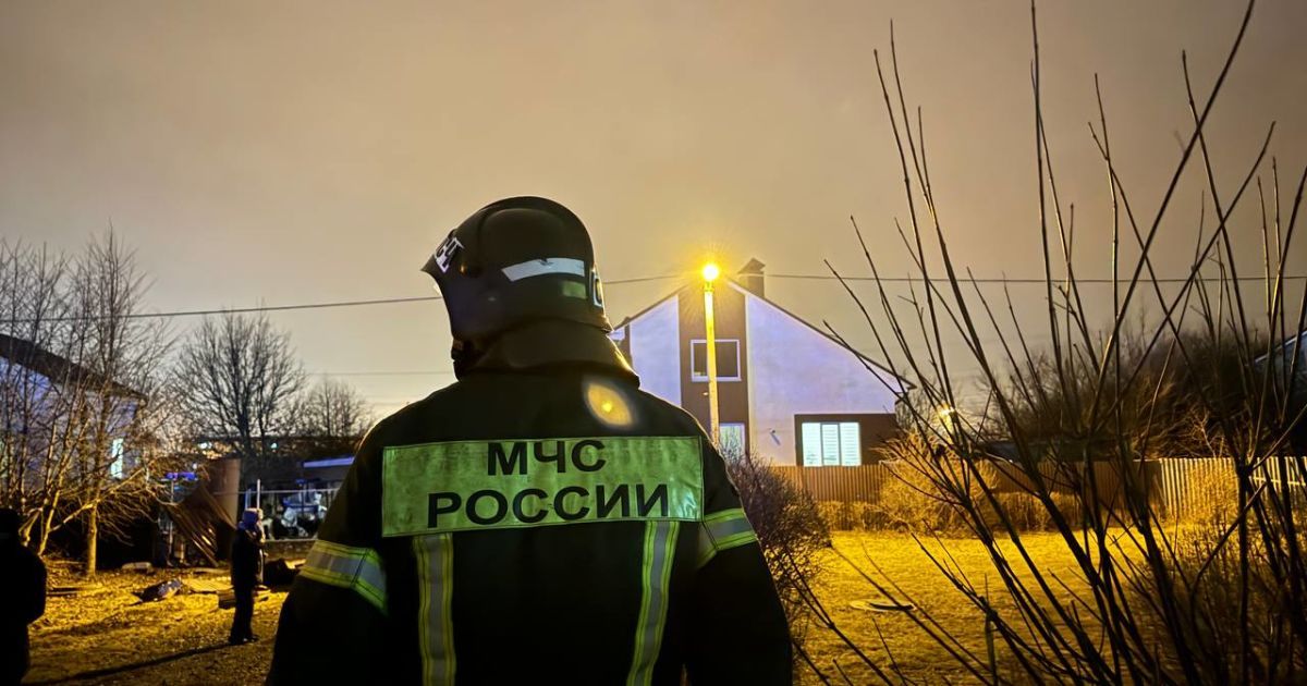 Велика пожежа у РФ: біля ТЕЦ у Красноярську горять склади з бензином (фото)