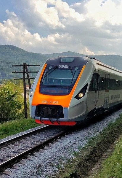"Укрзалізниця" підвищує ціни — нові тарифи для пасажирів