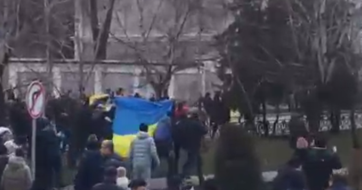 Вторгнення Росії в Україну: у Мелітополі окупанти відкрили вогонь по місцевим мешканцям