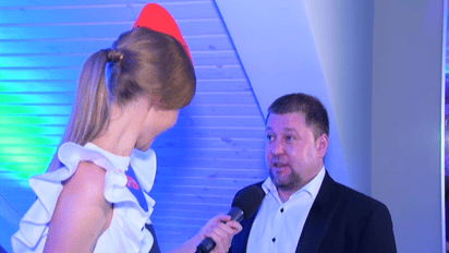 Звезда "95 Квартала" будет жить рядом с Петром Порошенко и Софией Ротару