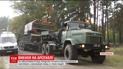 Військові гасять вогонь на складах біля Ічні спеціальними протипожежними танками