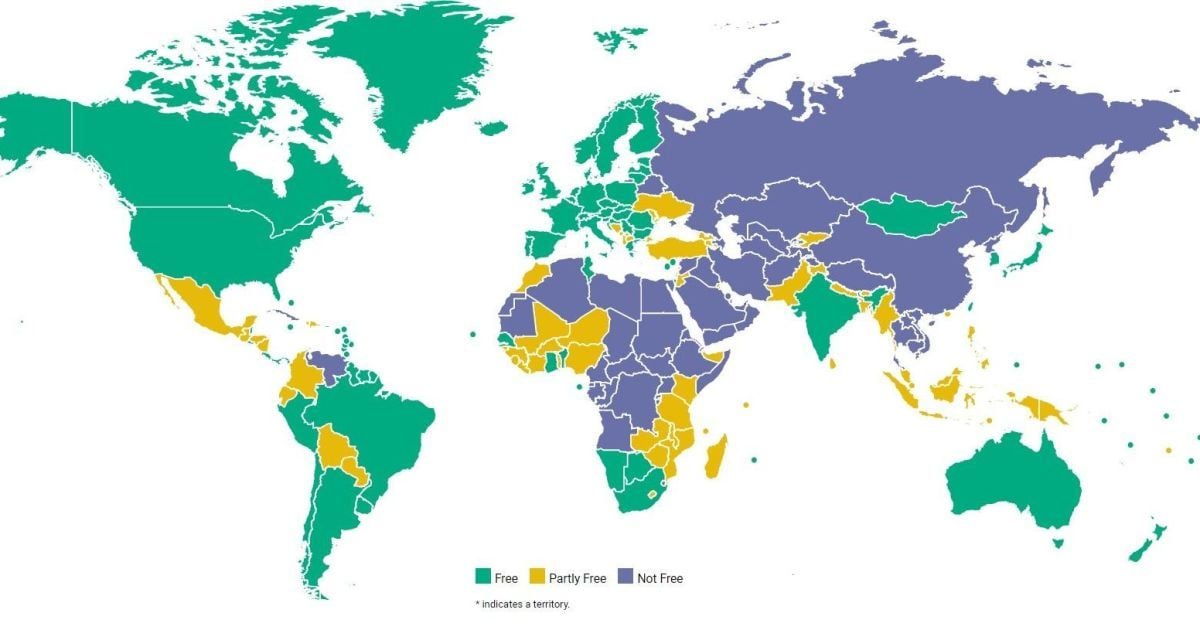 Правозащитники Freedom House закрасили на карте Крым одним цветом с Россией