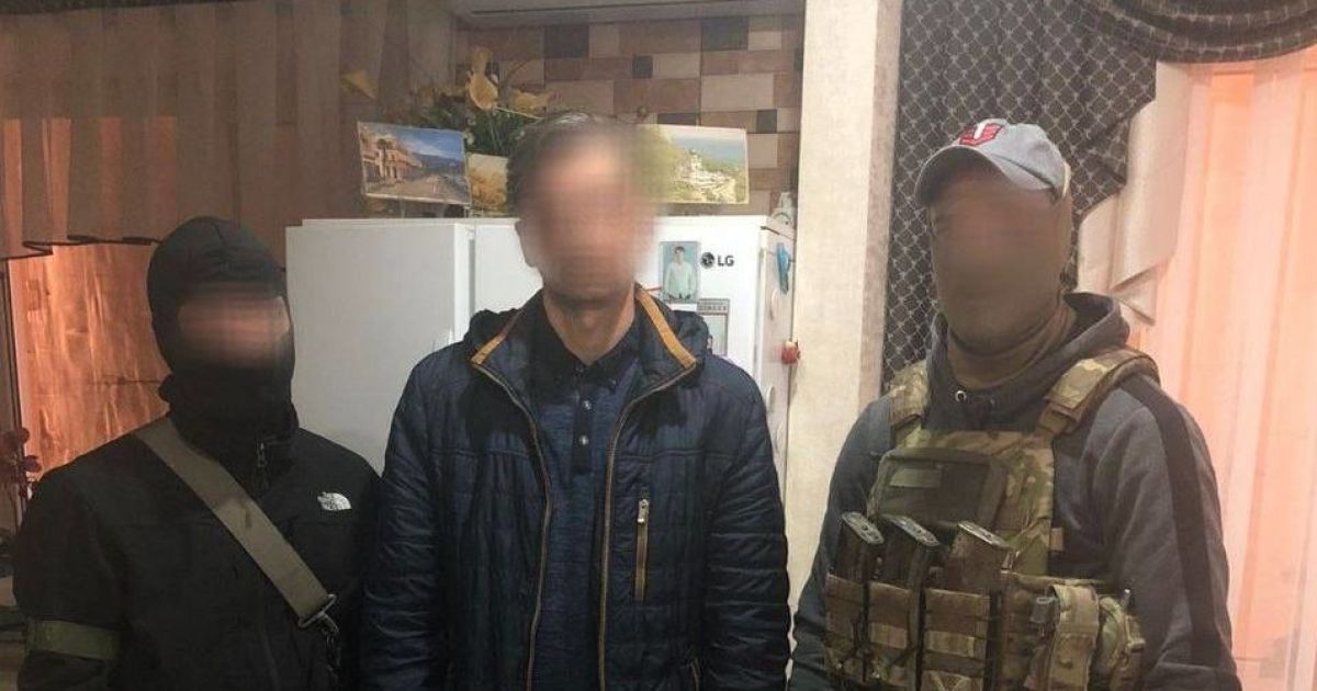 Спілкувався з представниками РФ та передавав інформацію про ЗСУ: на Миколаївщині затримали ймовірного шпигуна