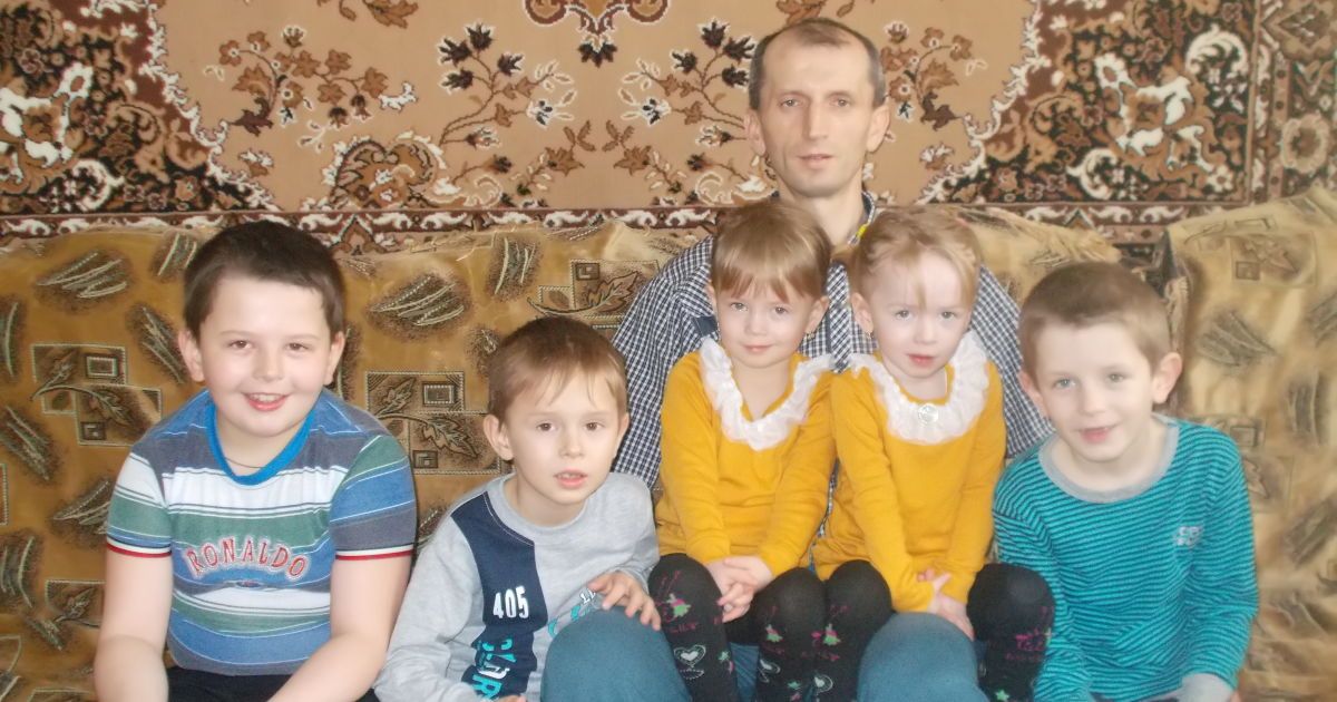 Помогите многодетному отцу Ивану собрать средства на операцию