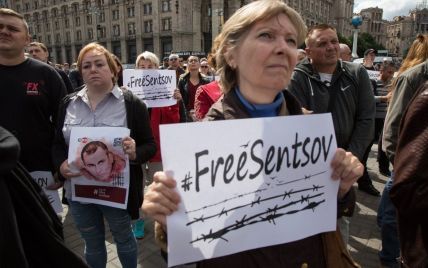 Информация от РФ - искажение реальности. Сенцов еще не закончил голодовку