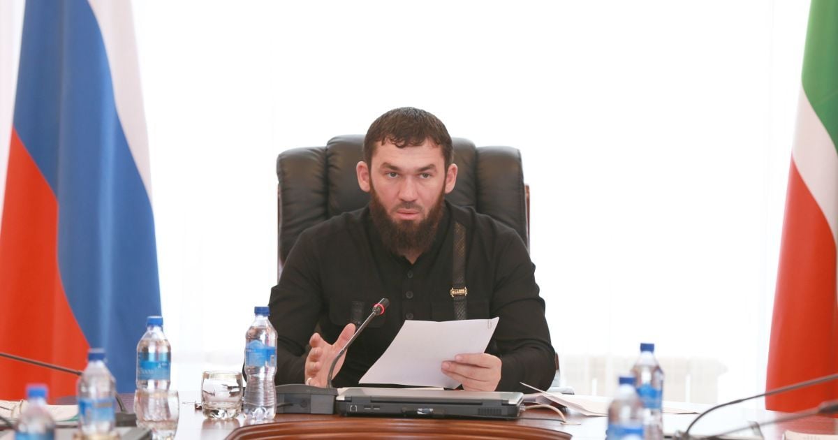 Спикер парламента Чечни пригрозил руководителю "Сбербанка" и требовал $ 500 тысяч - СМИ