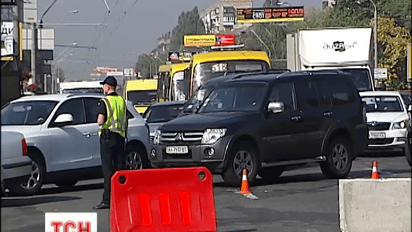 В столице из-за ремонта дороги на проспекте Победы образовались километровые пробки