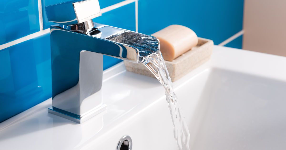 10 проверенных способов как почистить кран в ванной от налета