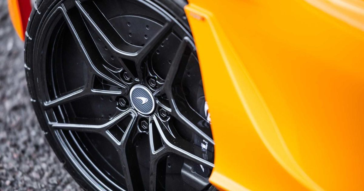 McLaren 720S Ride-On_2 / © McLaren