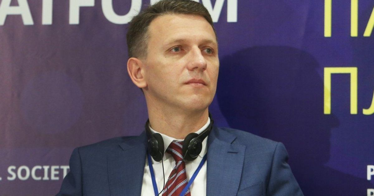 Очільник ДБР Труба звільнив голову прес-служби відомства. Співробітники вважають, що через новину про справу на Порошенка