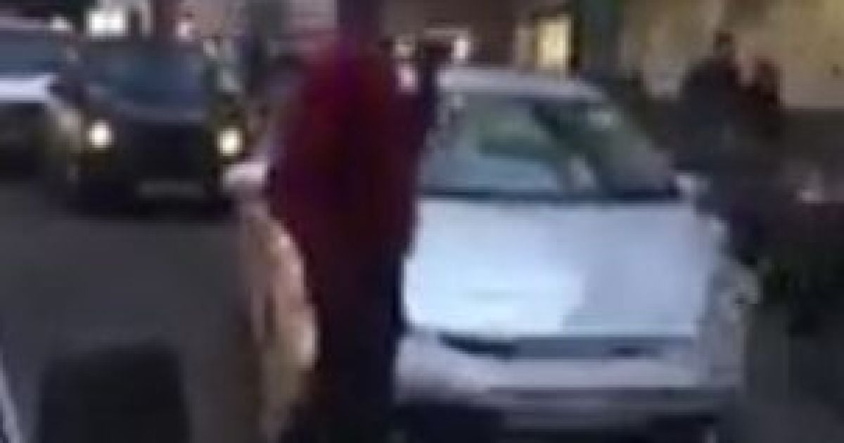 В Британии водитель Uber ударил в лицо мужчину с инвалидностью на велосипеде