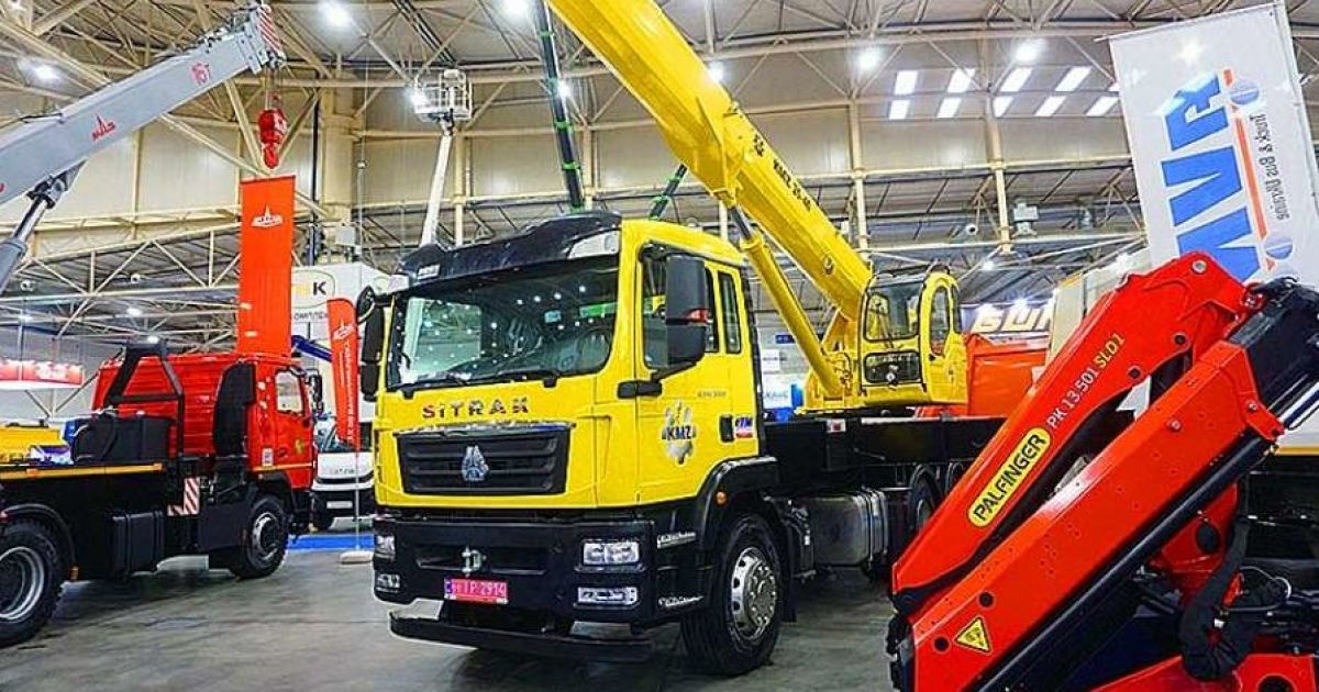 Украинский производитель представил уникальный автокран