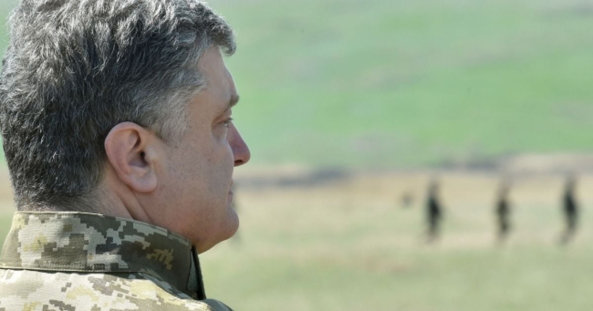 Звонок Порошенко на передовую с благодарностью за уничтоженную вражескую БМП поразил воинов