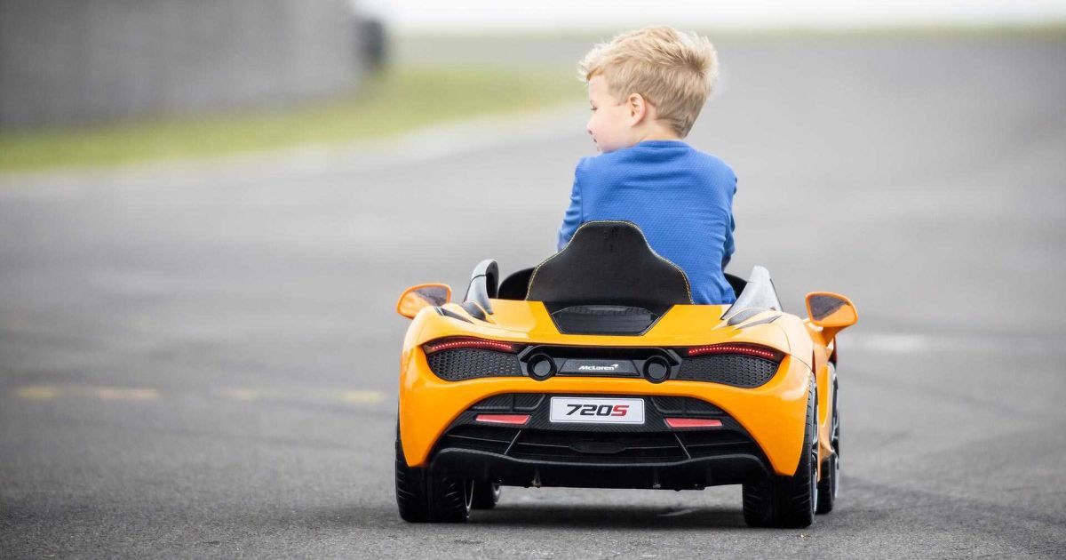 McLaren 720S Ride-On_4 / © McLaren