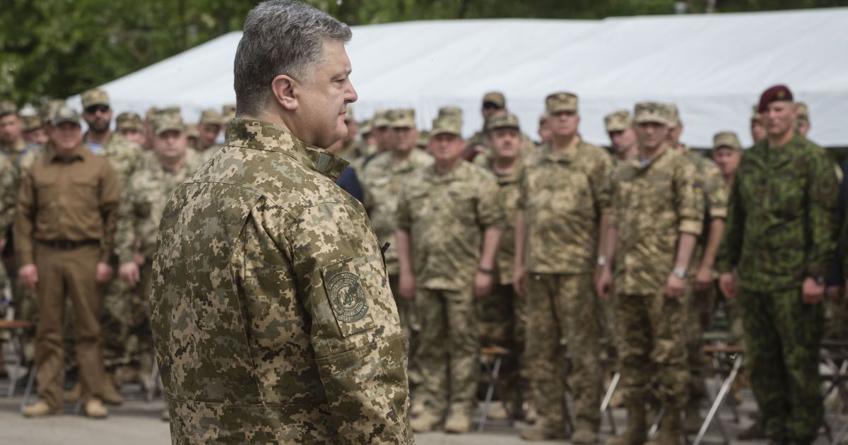 Боец о звонке Порошенко: я такое видел только в голливудских фильмах