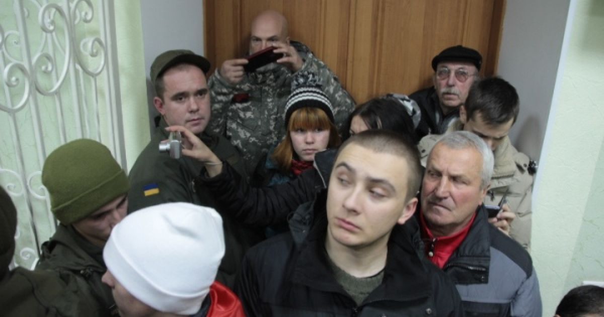Зал суда заблокирован активистами. / © gre4ka.info