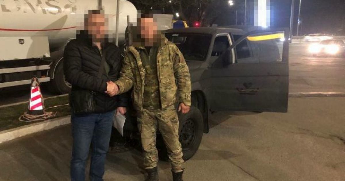 Favbet Foundation передал ВСУ на донецкое направление пикап Mitsubishi L-200