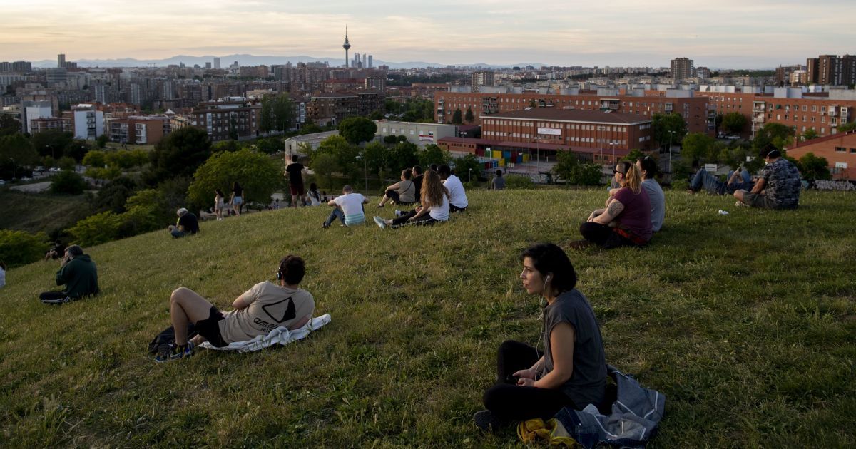 Коронавірус в Іспанії, послаблення карантину_3 / © Associated Press