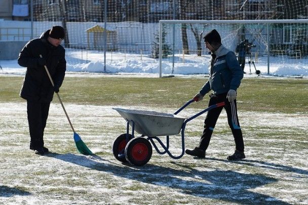 Таким було поле "Полтави" перед матчем з "Шахтарем" / © ФК Шахтер