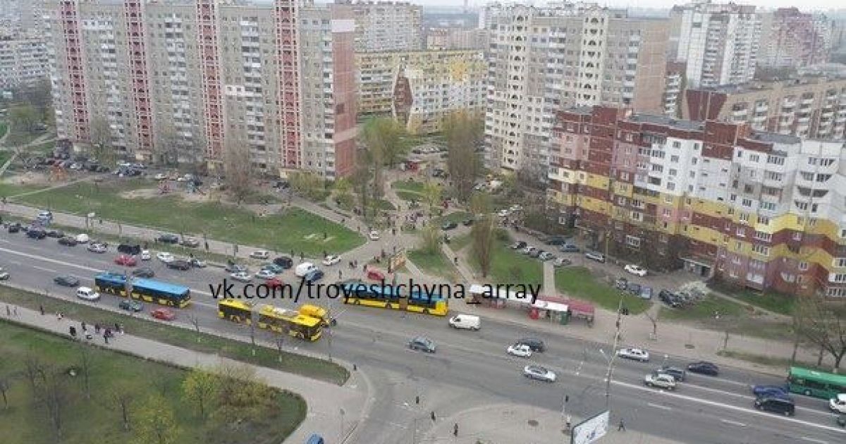 спроба самовбивства на Троєщині_2 / © Троєщина ВК / Facebook