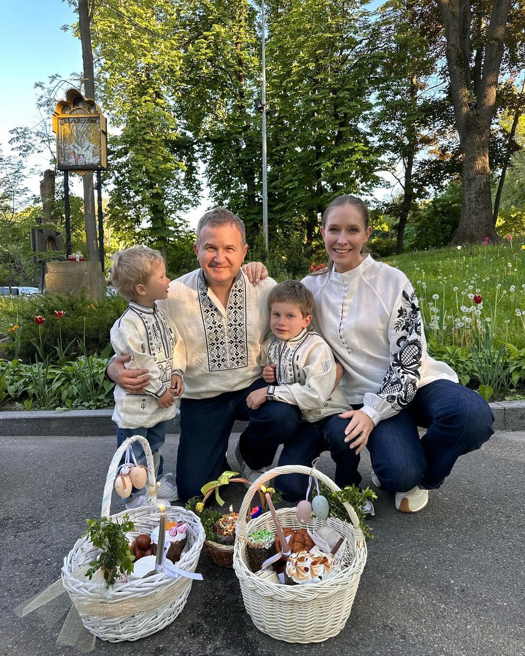 Зірки святкують Великдень / ©