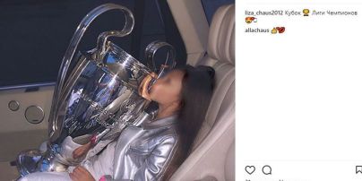 Кубок Лиги чемпионов пошел по рукам: дочь украинского футболиста проехалась с трофеем в авто