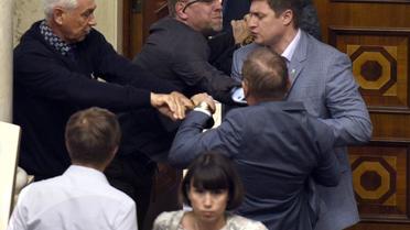 пашинський і власенко. бійка_5 / © УНІАН