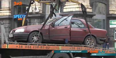 У Києві водій не погодився з рішенням інспекторів і спробував втекти з евакуатора