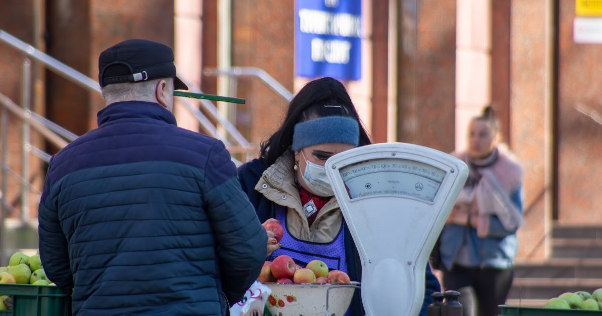 Скасування вихідних в містах Україні та анонс вакцин від коронавірусу в США. П'ять новин, які ви могли проспати