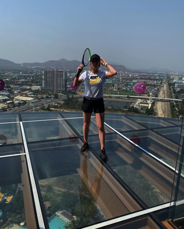  / © instagram.com/elisvitolina