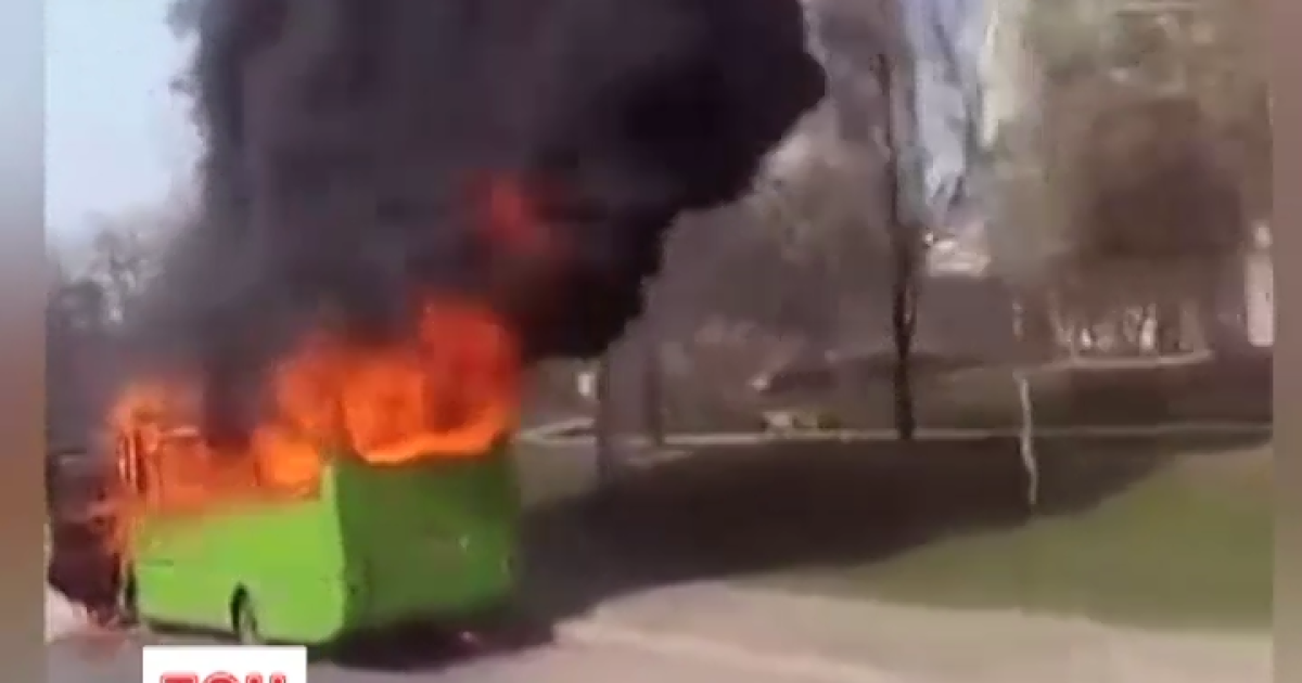 В Харькове сгорела маршрутка