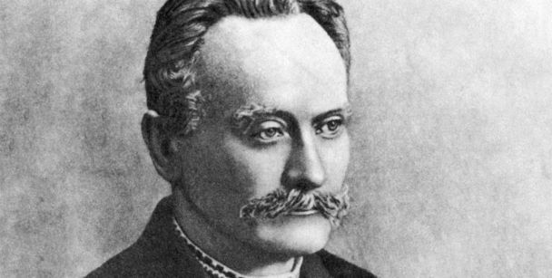 Хто першим одягнув вишиванку під піджак: історики спростували популярний міф про Франка