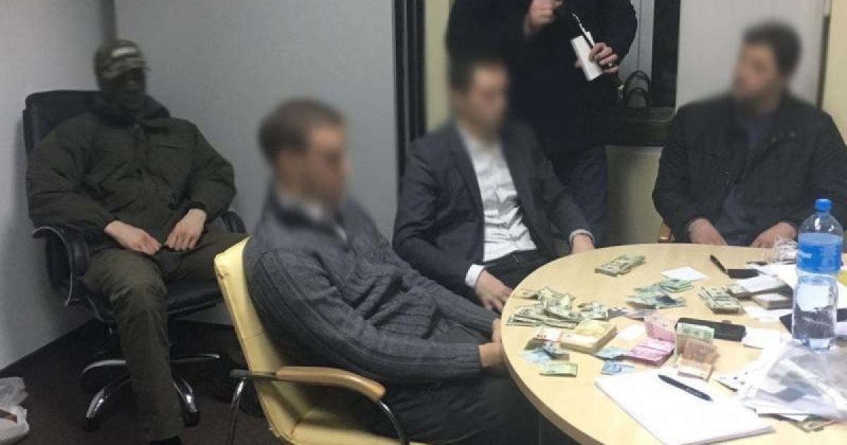 Під час затримання посадових осіб "ОГХК"