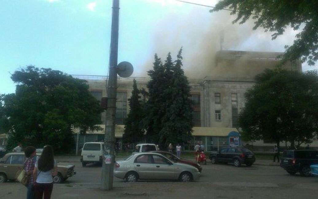 В Черкассах горит драмтеатр / © Телеграф