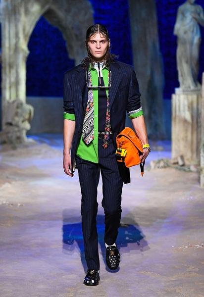 Коллекция Versace трет-а-порте сезона весна-лето 2021 / © East News