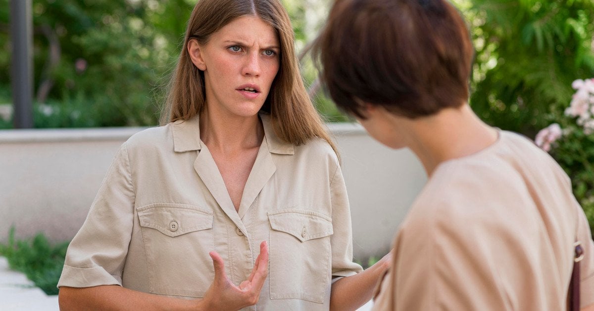 Як спілкуватися з тими, хто вас не любить