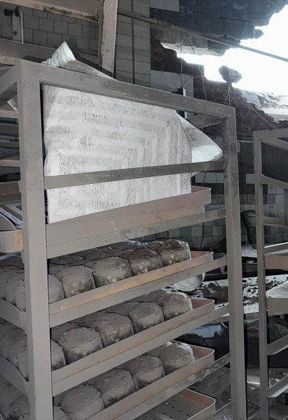 Росія завдала удару «Шахедом» по кондитерському цеху в Сумах
