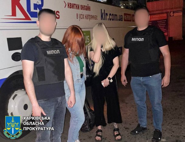 Вербовала харьковчанок в сексуальное рабство: во Львове разоблачили торговку людьми