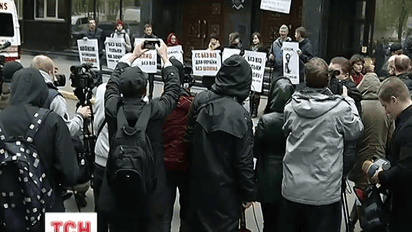 Шокіну під ГПУ принесли гамівну сорочку