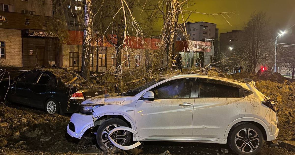 Разрушение после взрыва в Белгороде