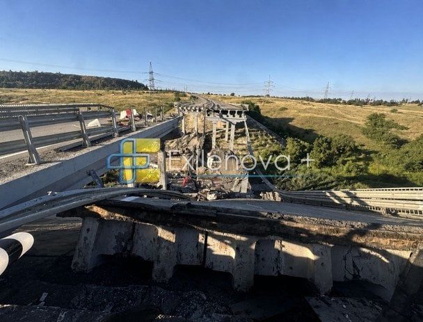 Зруйнований міст / © Фото з відкритих джерел