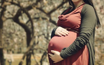 "Пила парацетамол и обращалась к семейному врачу": подробности смерти 23-беременной женщины во Львове