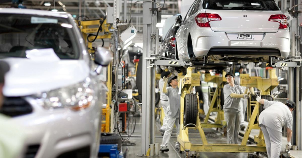 В России приостановлено производство Peugeot, Citroеn и Mitsubishі