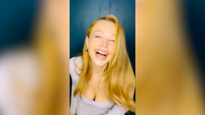 Мила Тіна Кароль випадково чхнула під час запису відео і насмішила фанів