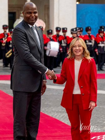 Джорджа Мелоні