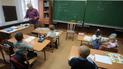 Зі шкіл "попросять" учителів пенсійного віку
