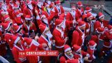 Сотні Санта-Клаусів влаштували міні-марафон на вулицях Будапешта
